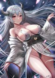 494468 B