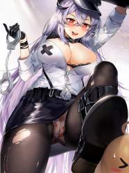 1004939 B