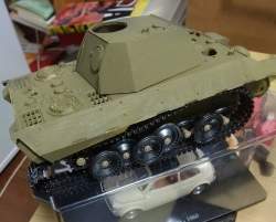 885325 B